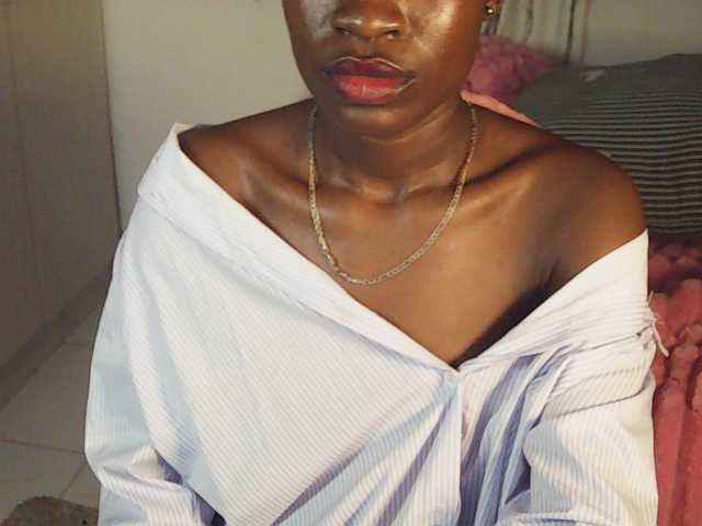 Nadama live cam on BongaCams