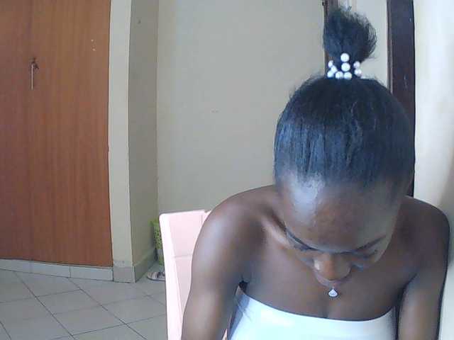 Nadama live cam on BongaCams