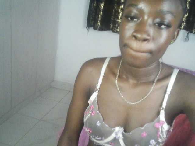 Nadama live cam on BongaCams
