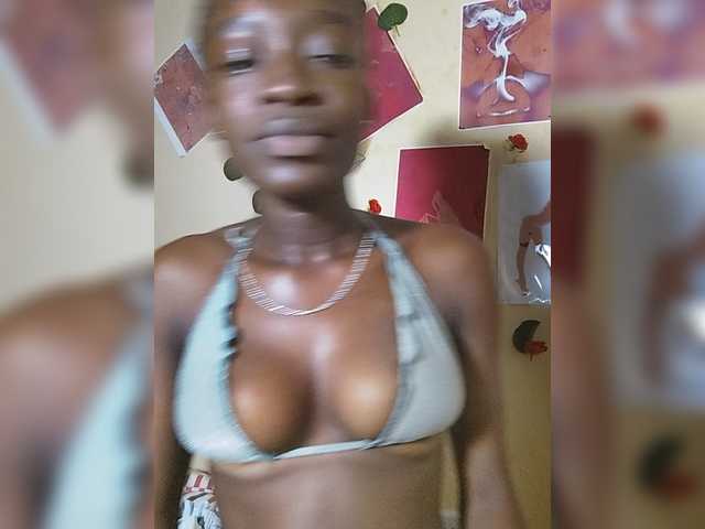 Nadama live cam on BongaCams