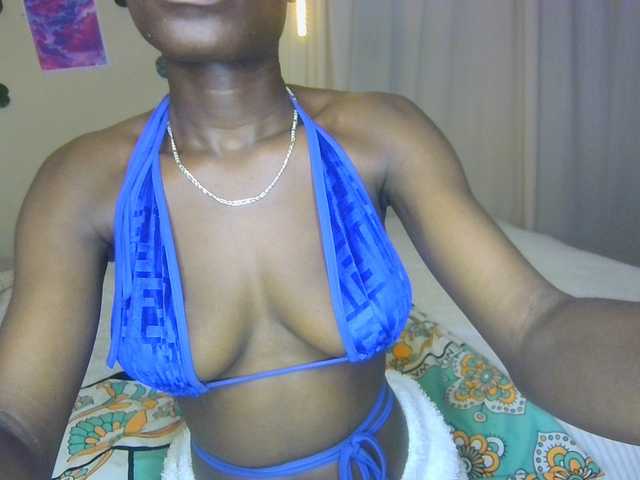 Nadama live cam on BongaCams