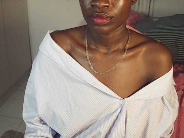 Nadama live cam on BongaCams