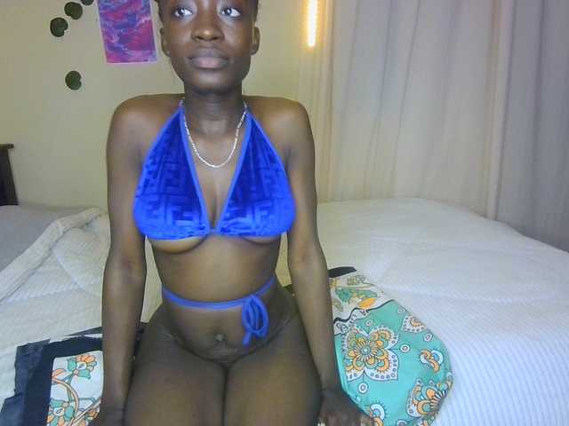 Nadama live cam on BongaCams