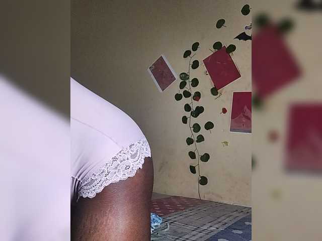 Nadama live cam on BongaCams