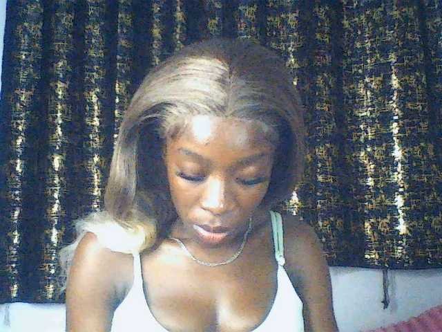 Nadama live cam on BongaCams