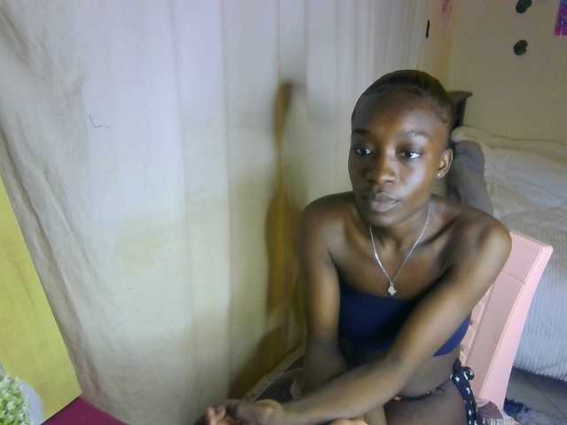 Nadama live cam on BongaCams