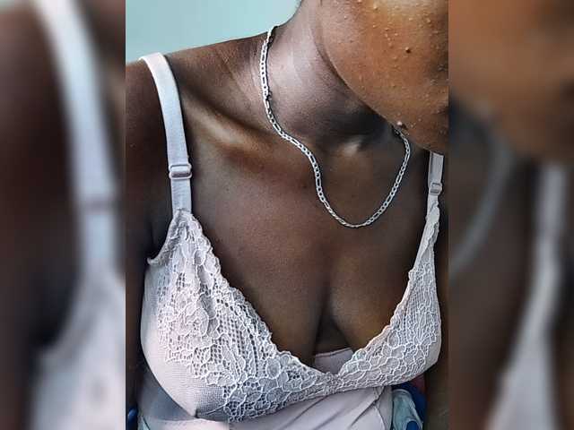 Nadama live cam on BongaCams