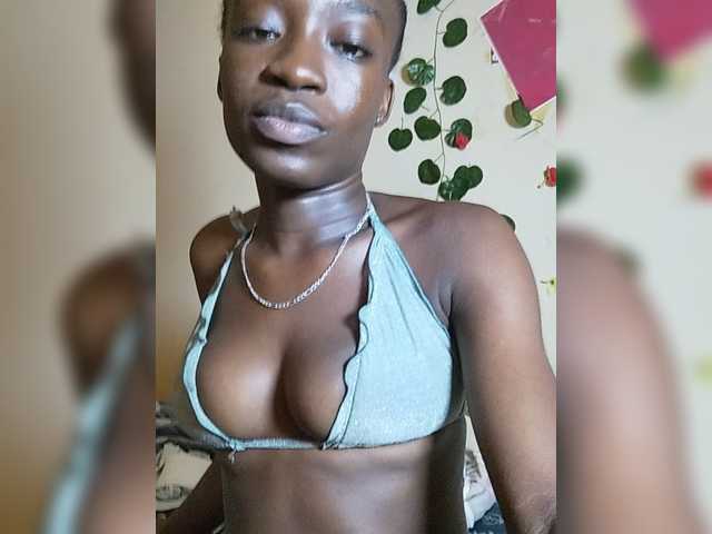Nadama live cam on BongaCams