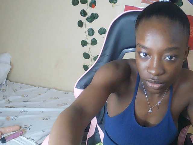Nadama live cam on BongaCams