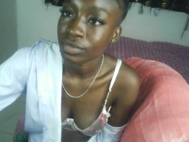 Nadama live cam on BongaCams