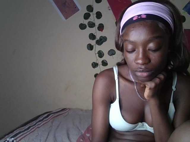Nadama live cam on BongaCams
