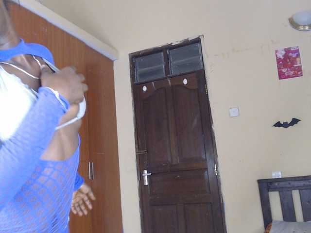 Nadama live cam on BongaCams