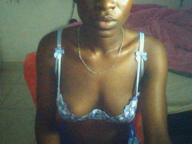 Nadama live cam on BongaCams
