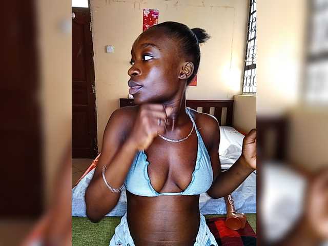 Nadama live cam on BongaCams