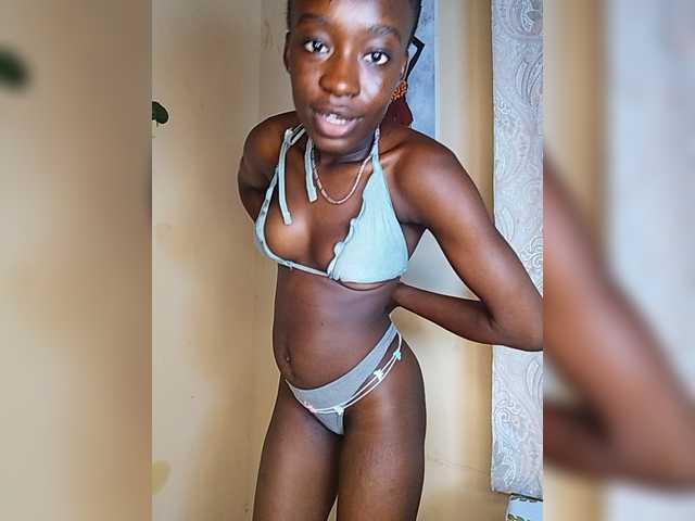 Nadama live cam on BongaCams