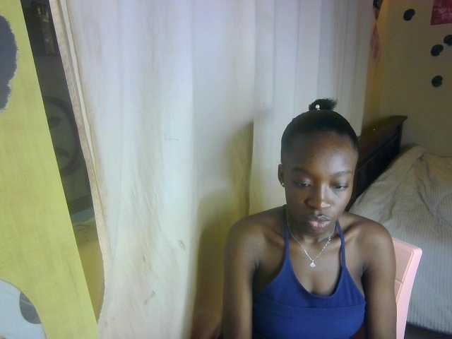 Nadama live cam on BongaCams