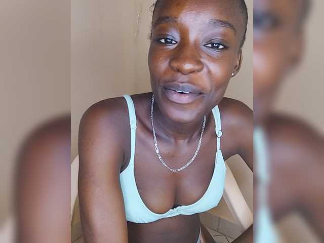 Nadama live cam on BongaCams