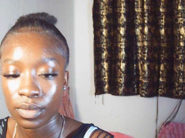 Nadama live cam on BongaCams