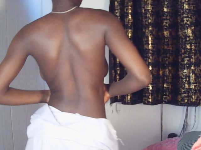 Nadama live cam on BongaCams