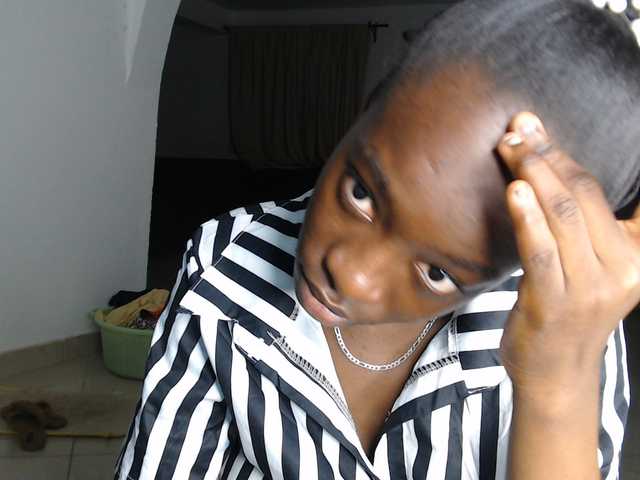 Nadama live cam on BongaCams