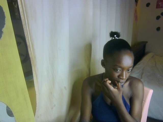 Nadama live cam on BongaCams