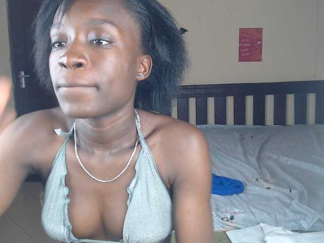 Nadama live cam on BongaCams