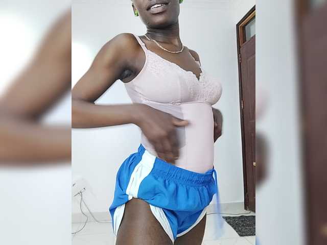 Nadama live cam on BongaCams