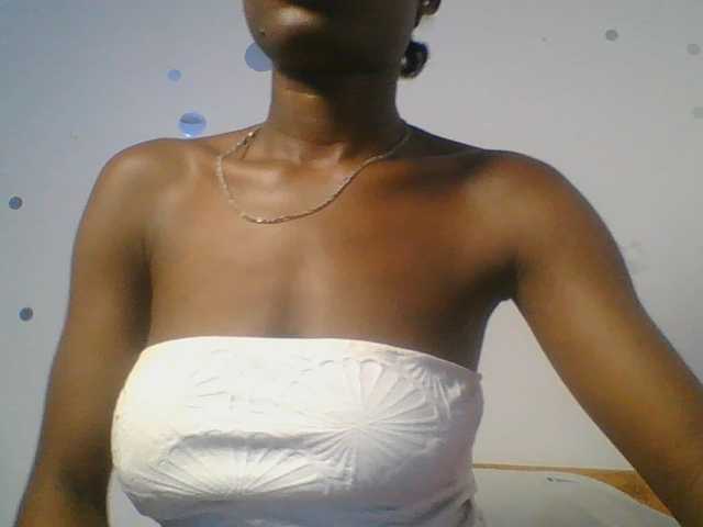 Nadama live cam on BongaCams