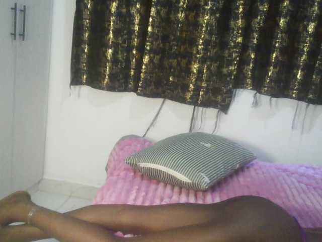 Nadama live cam on BongaCams