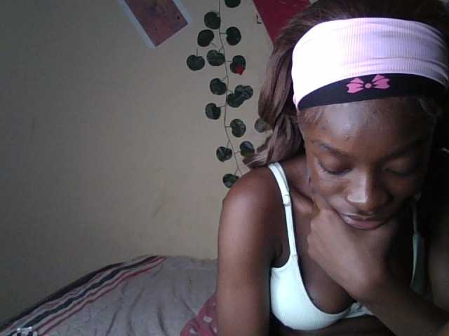 Nadama live cam