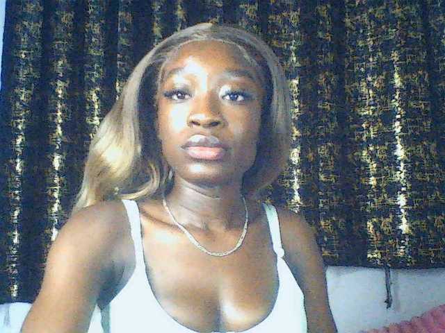 Nadama live cam on BongaCams