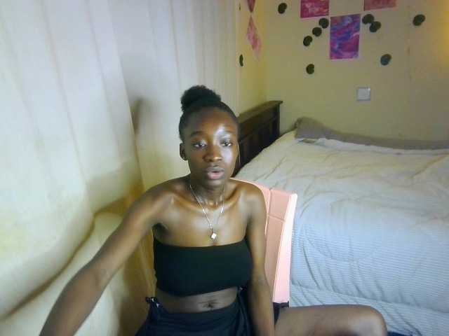 Nadama live cam on BongaCams
