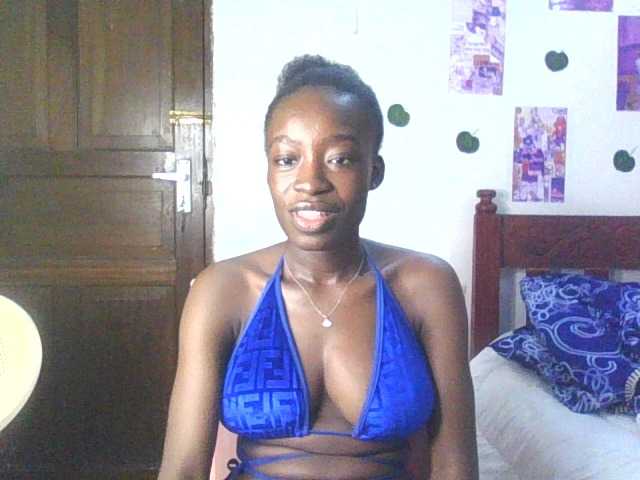 Nadama live cam on BongaCams