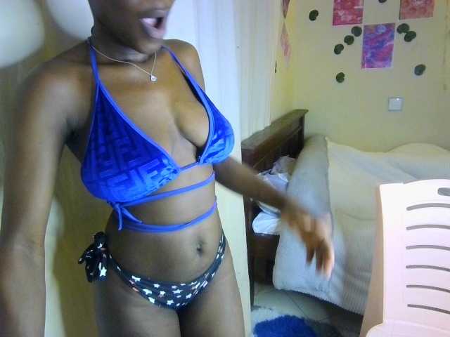Nadama live cam on BongaCams
