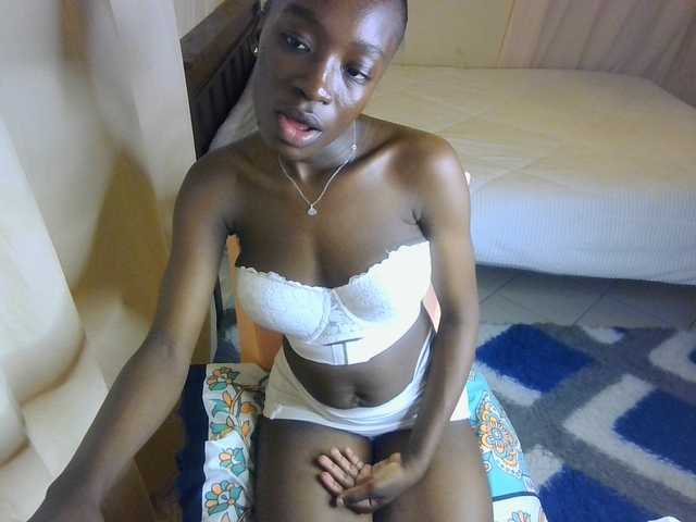 Nadama live cam on BongaCams