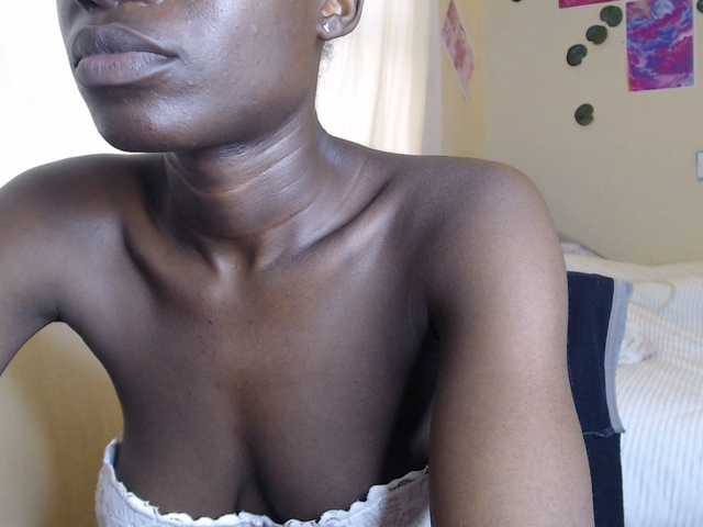 Nadama live webcam show