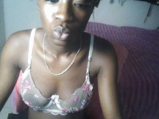 Nadama live cam on BongaCams