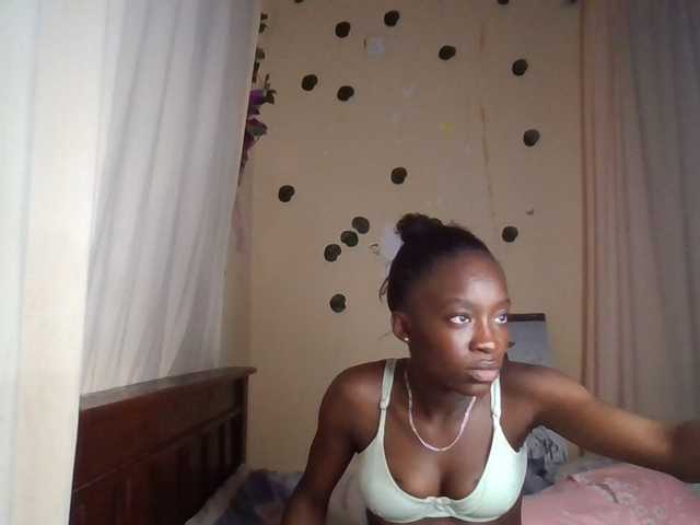 Nadama live cam on BongaCams