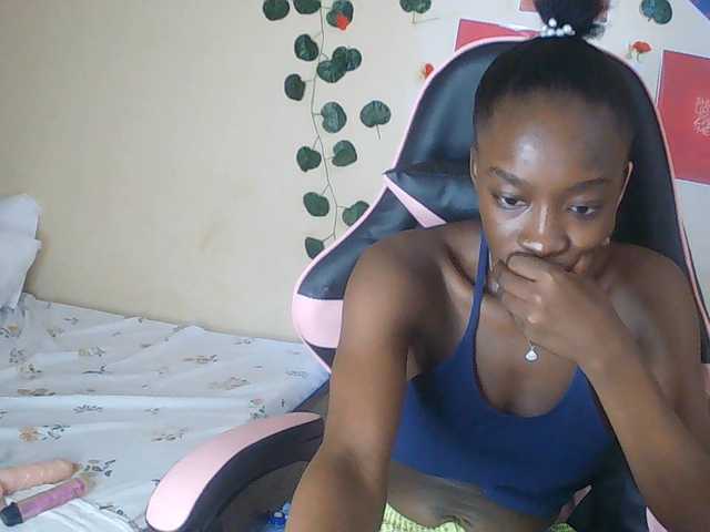 Nadama live cam on BongaCams