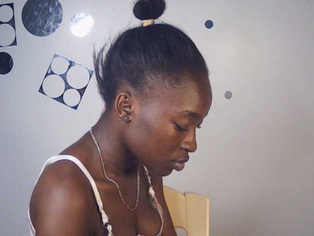 Nadama live cam on BongaCams
