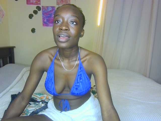 Nadama live webcam show
