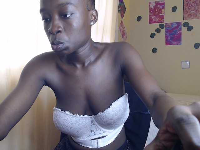 Nadama live cam on BongaCams