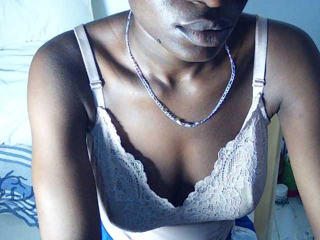 Nadama live cam on BongaCams