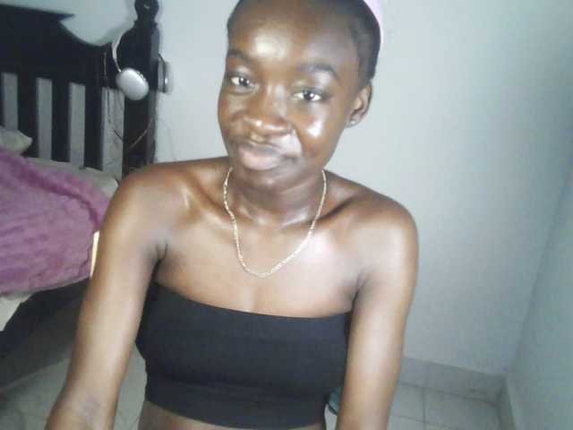 Nadama live cam on BongaCams