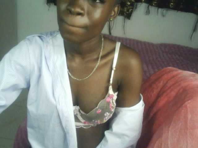 Nadama live cam on BongaCams