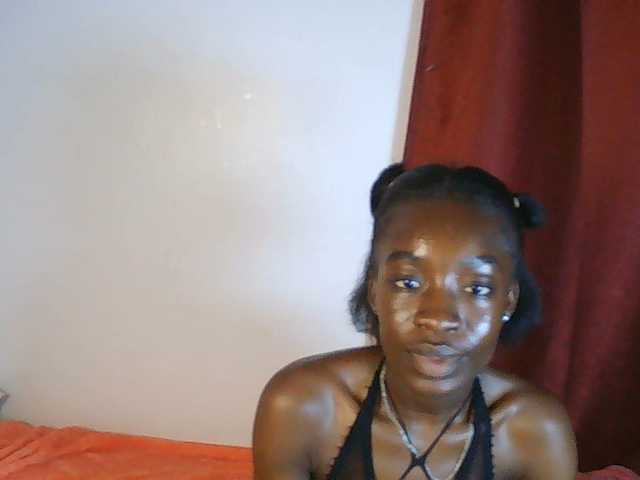 Nadama live cam on BongaCams