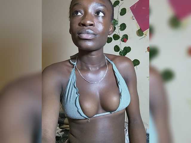 Nadama live cam on BongaCams