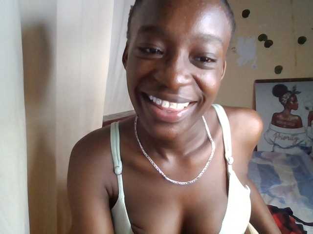 Nadama live cam on BongaCams