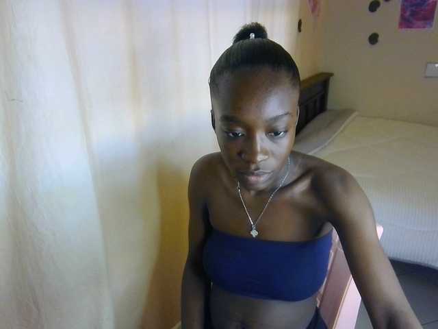 Nadama live cam on BongaCams