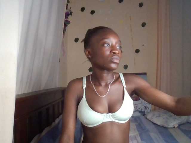 Nadama live cam on BongaCams